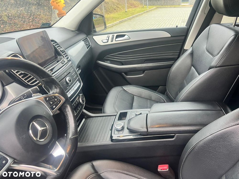 Mercedes-Benz GLE 250 d 4-Matic - 22