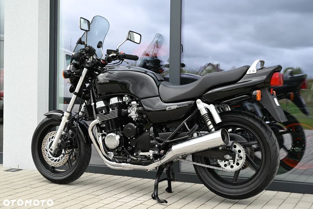 Honda CB - 40