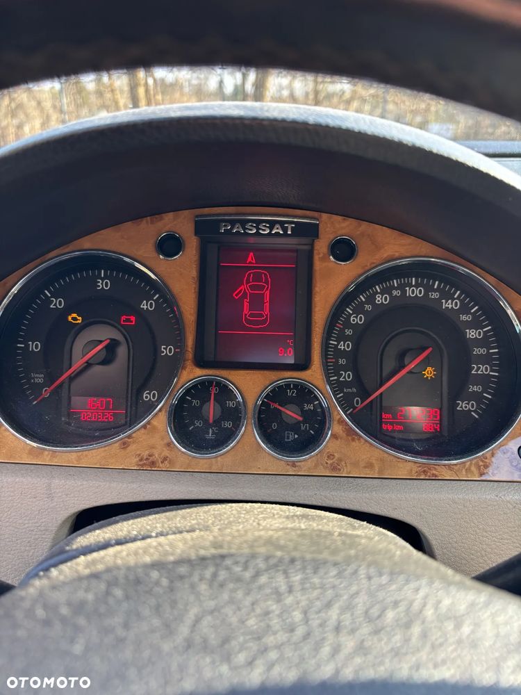 Volkswagen Passat 2.0 TDI 4Mot Comfortline - 13