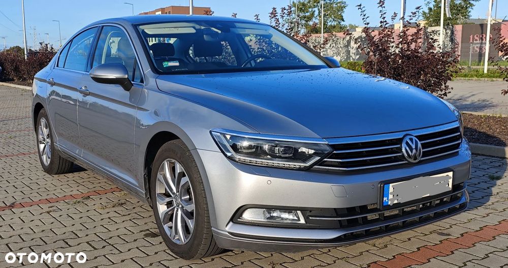 Volkswagen Passat 2.0 TDI SCR Comfortline - 1