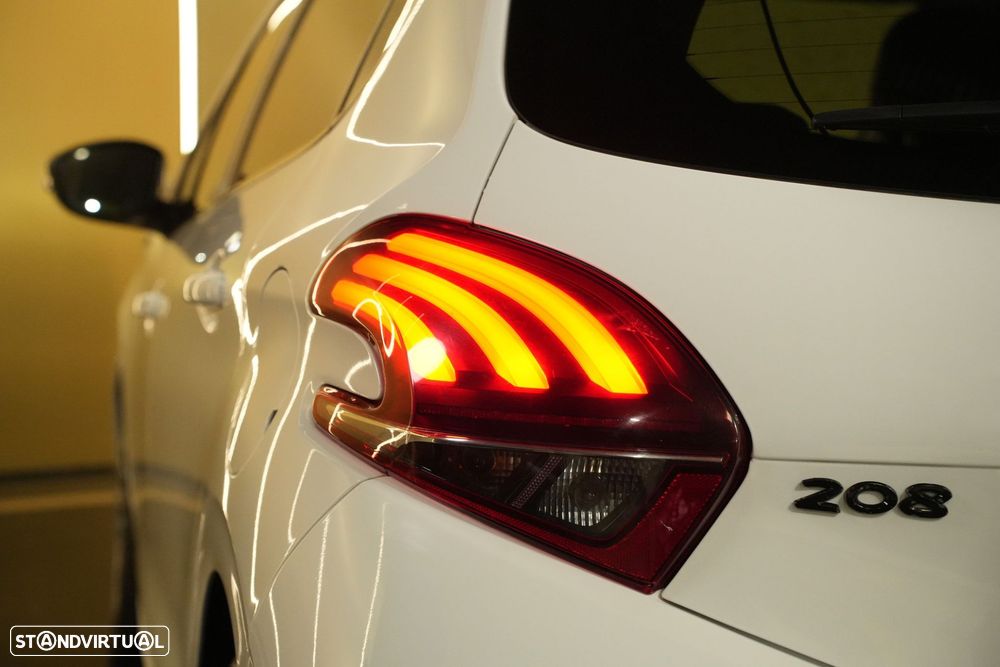 Peugeot 208 1.5 BlueHDi GT Line - 13