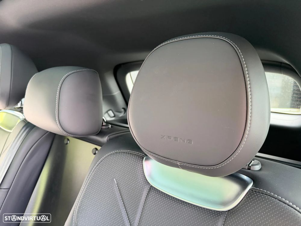 Xpeng G9 79 kWh Standard Range - 6