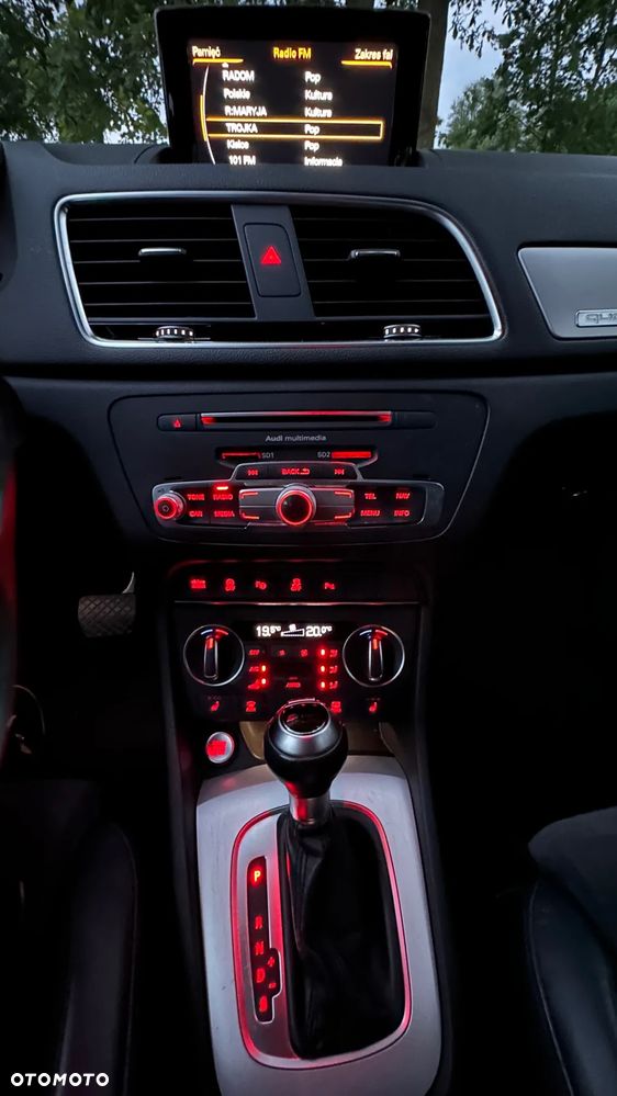 Audi Q3 2.0 TFSI Quattro Design S tronic - 28