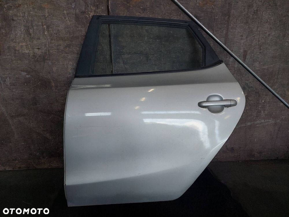 DRZWI KOMPLETNE LEWY TYŁ HYUNDAI I30 I HB 5D 2R - 1