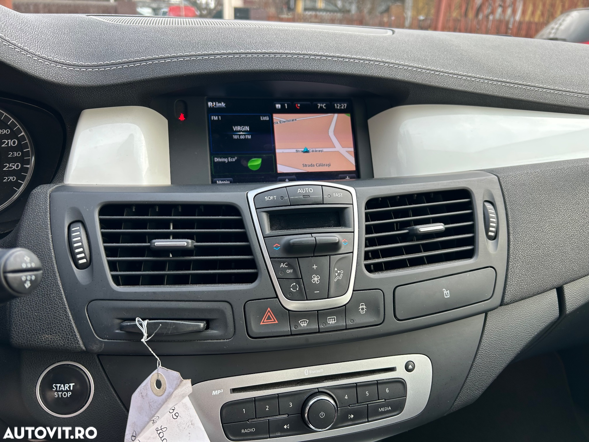 Renault Laguna Coupe dCi 175 FAP - 8