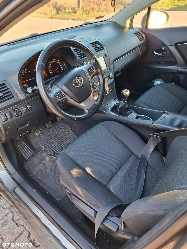 Toyota Avensis 2.0 Prestige - 2