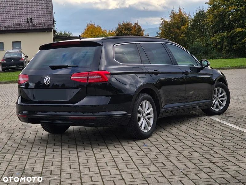 Volkswagen Passat Variant 1.6 TDI SCR DSG Comfortline - 5