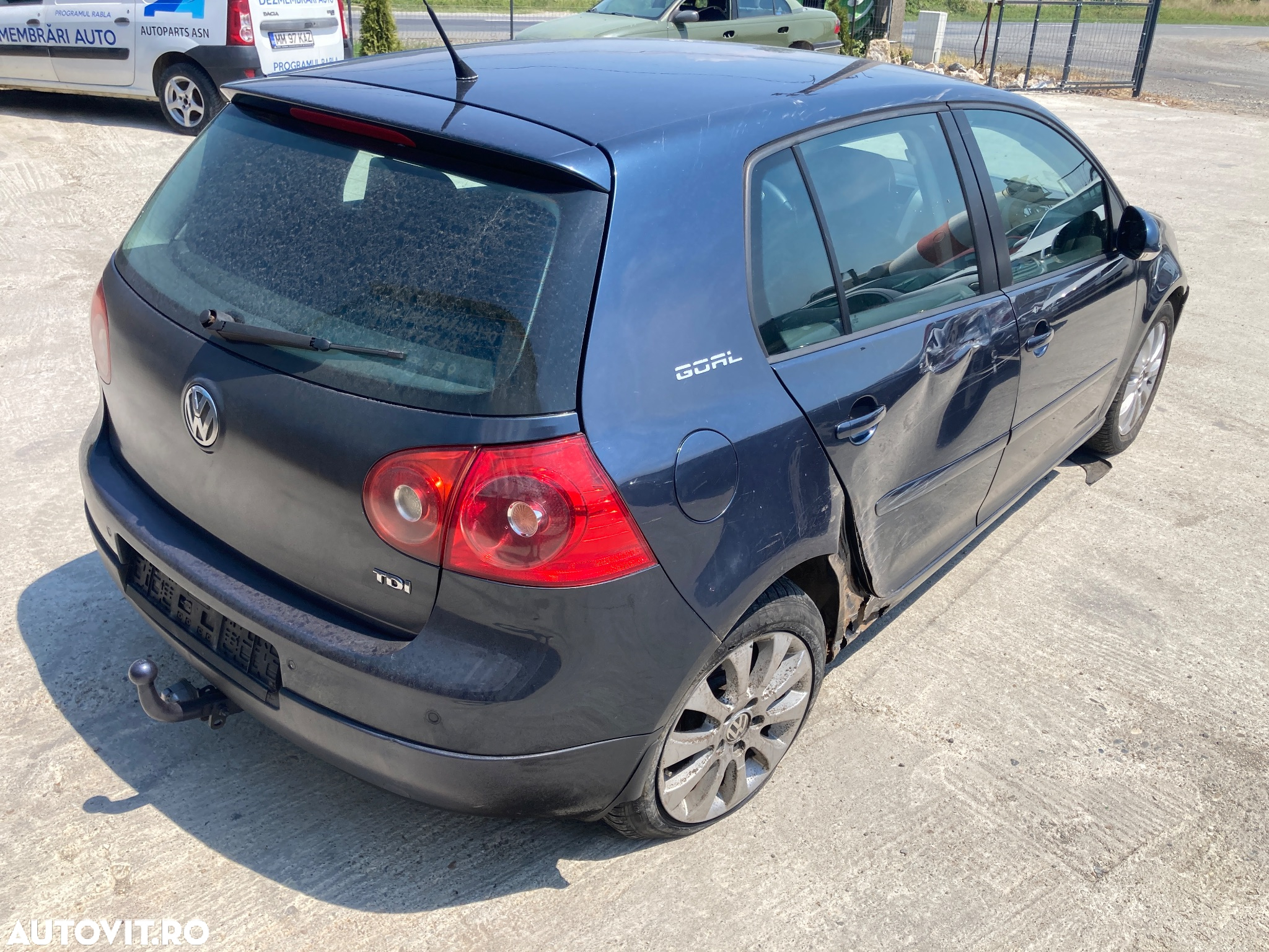 Dezmembrez VW Golf V 1.9 TDI BKC 5 Trepte 105 CP - 4