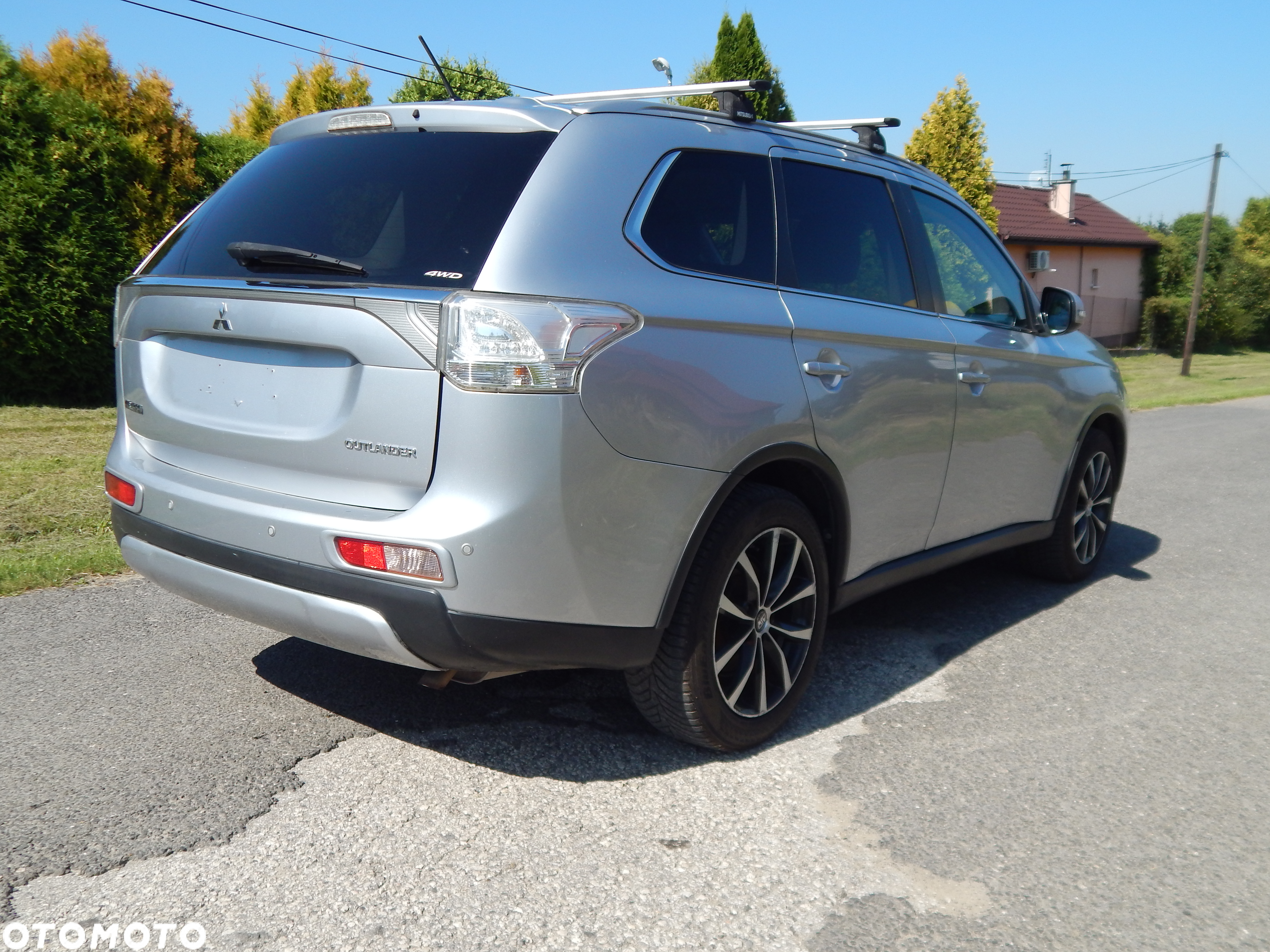 Mitsubishi Outlander 2.2 DI-D Instyle SDA 4WD - 7