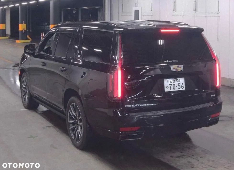 Cadillac Escalade - 22