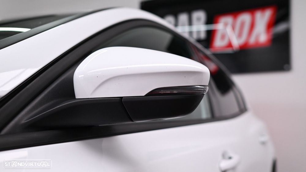 Ford Focus 1.0 EcoBoost MHEV ST-Line X Aut. - 8