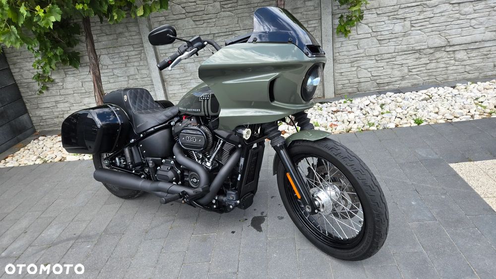 Harley-Davidson Softail Street Bob - 22
