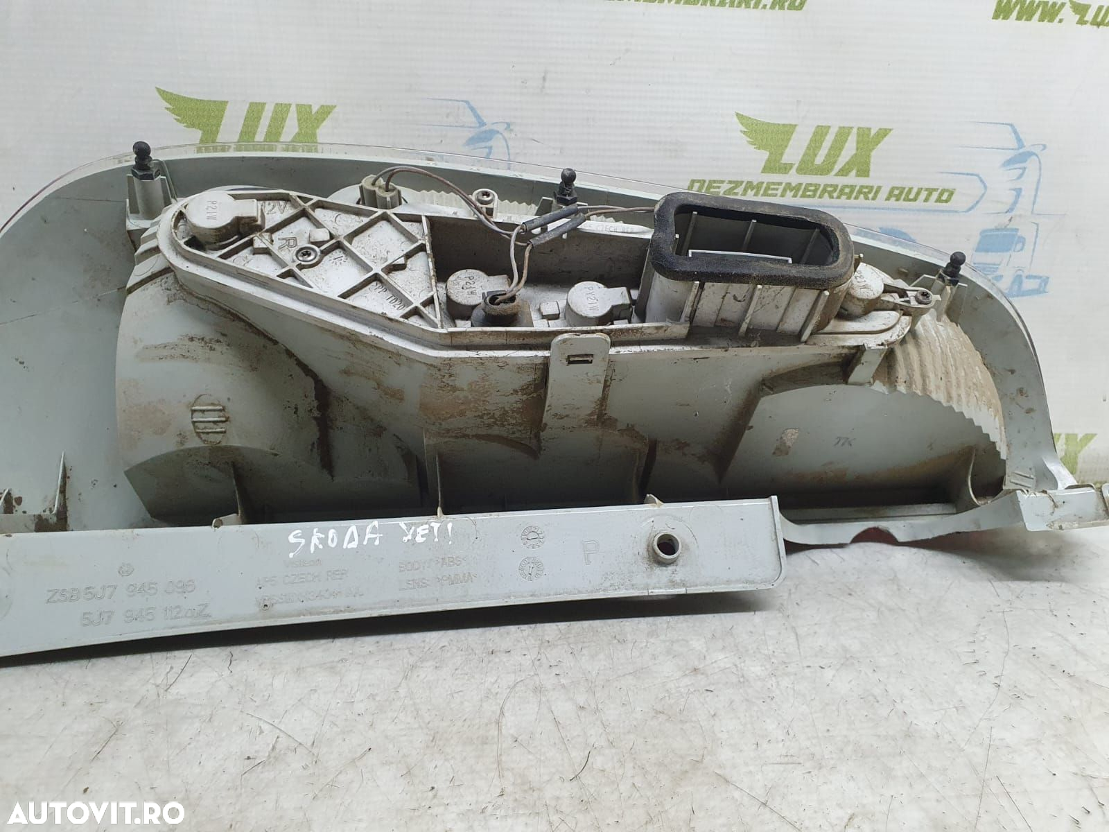Stop dreapta 5j7945096 Skoda Roomster 1 5J [2006 - 2010] 1.9 TDI BLS - 2