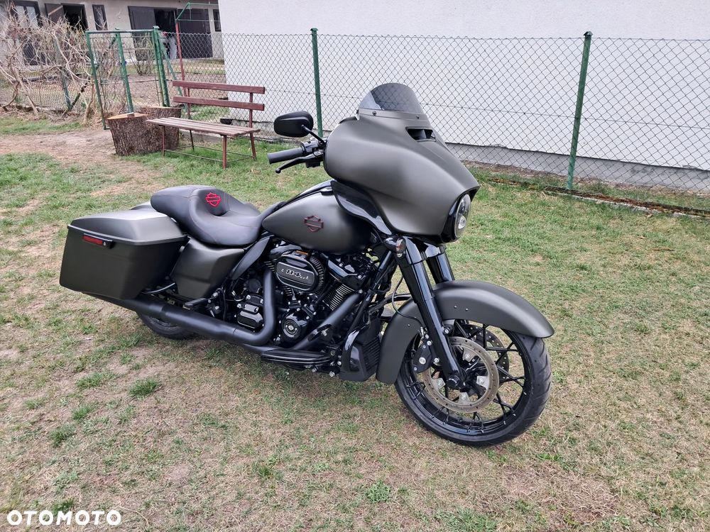 Harley-Davidson Touring Street Glide - 1