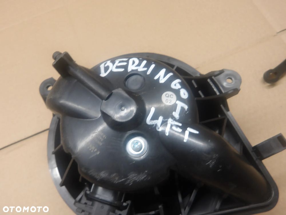 CITROEN BERLINGO I LIFT 1.6HDI WENTYLATOR DMUCHAWA NAWIEWU 2002221 - 2
