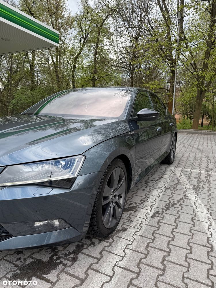 Skoda Superb 2.0 TSI Sportline DSG - 7