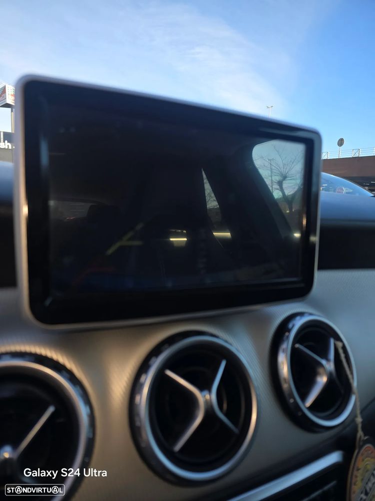 Mercedes-Benz GLA 180 CDI - 12