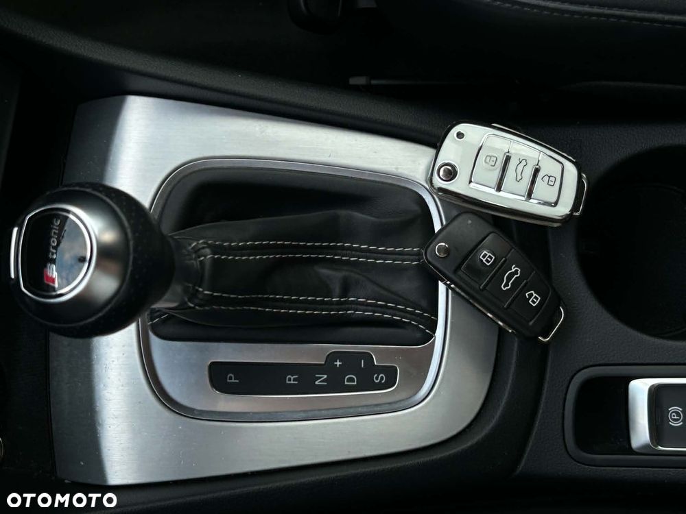 Audi Q3 2.0 TDI Quattro S tronic design - 19