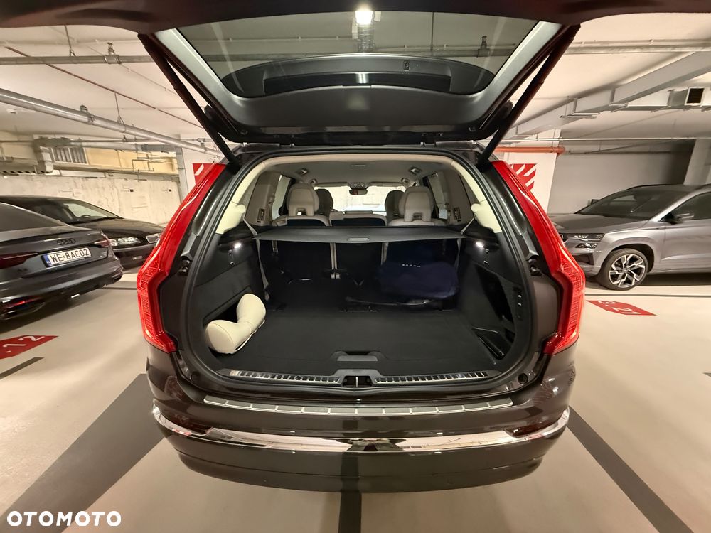 Volvo XC 90 T8 AWD Plug-In Hybrid Plus Bright 7os - 14