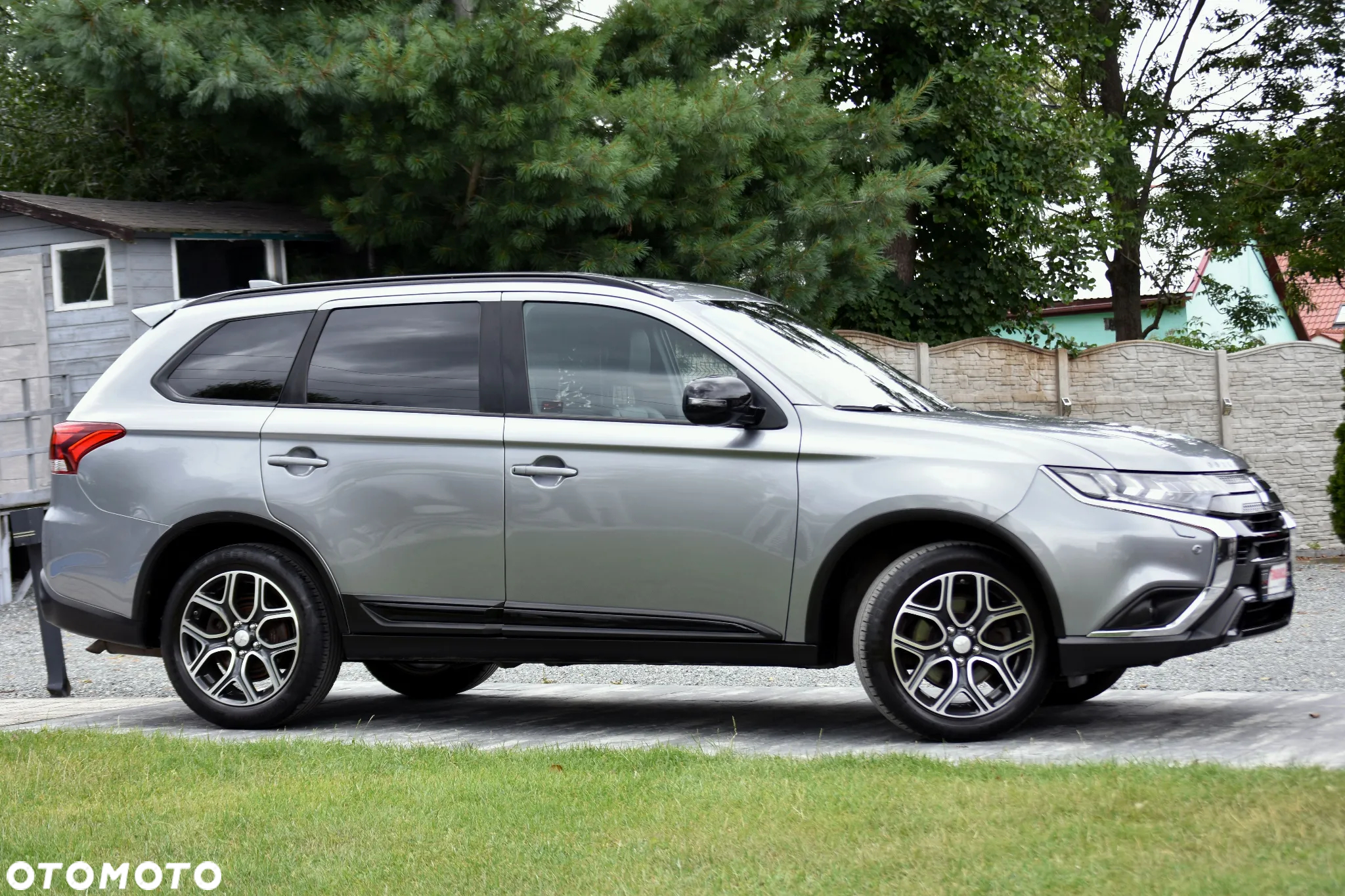 Mitsubishi Outlander 2.0 4WD CVT Diamant Edition+ - 12