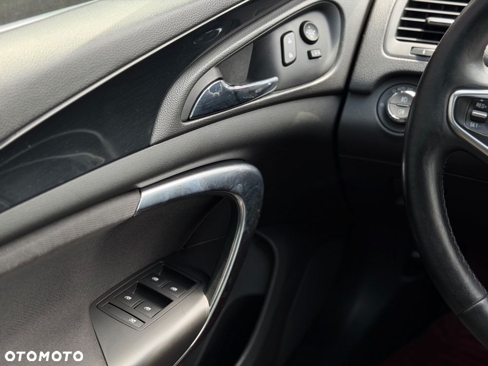 Opel Insignia - 24