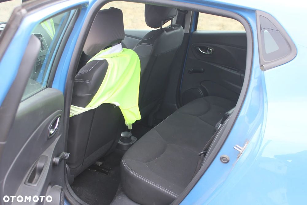 Renault Clio - 9
