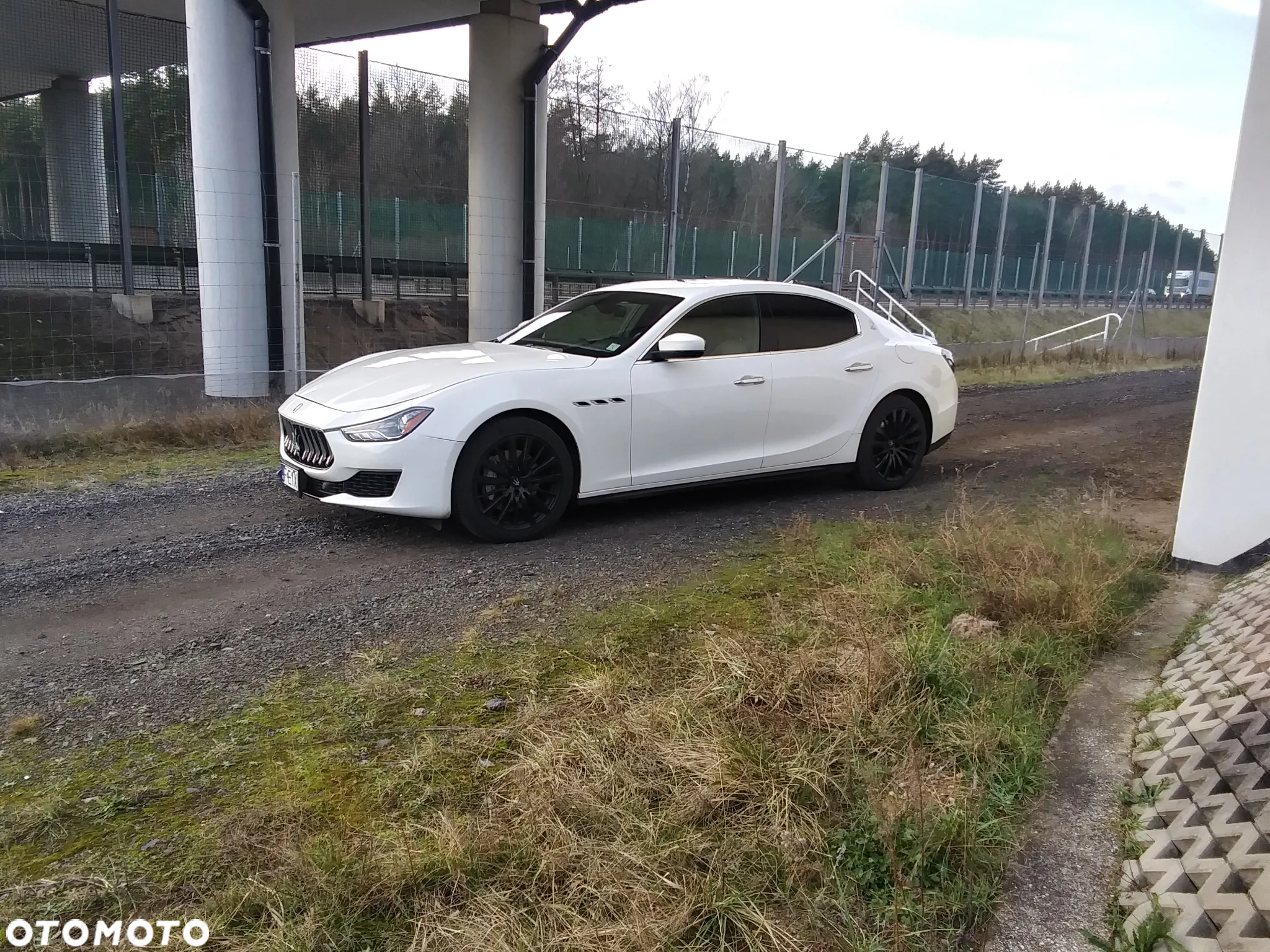 Maserati Ghibli Standard - 17