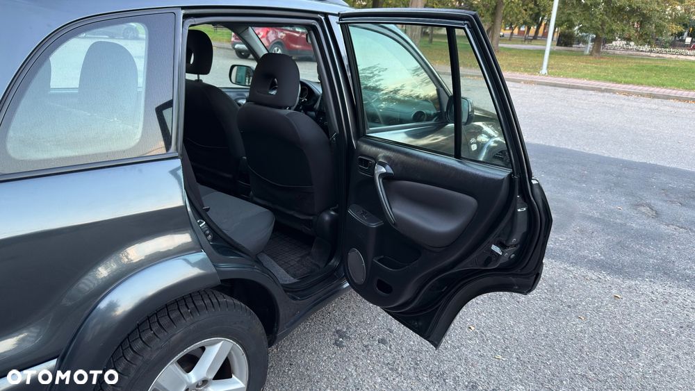 Toyota RAV4 - 18