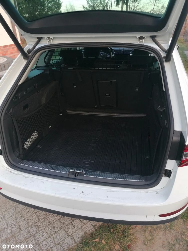 Skoda Superb 1.4 TSI ACT Ambition DSG - 11