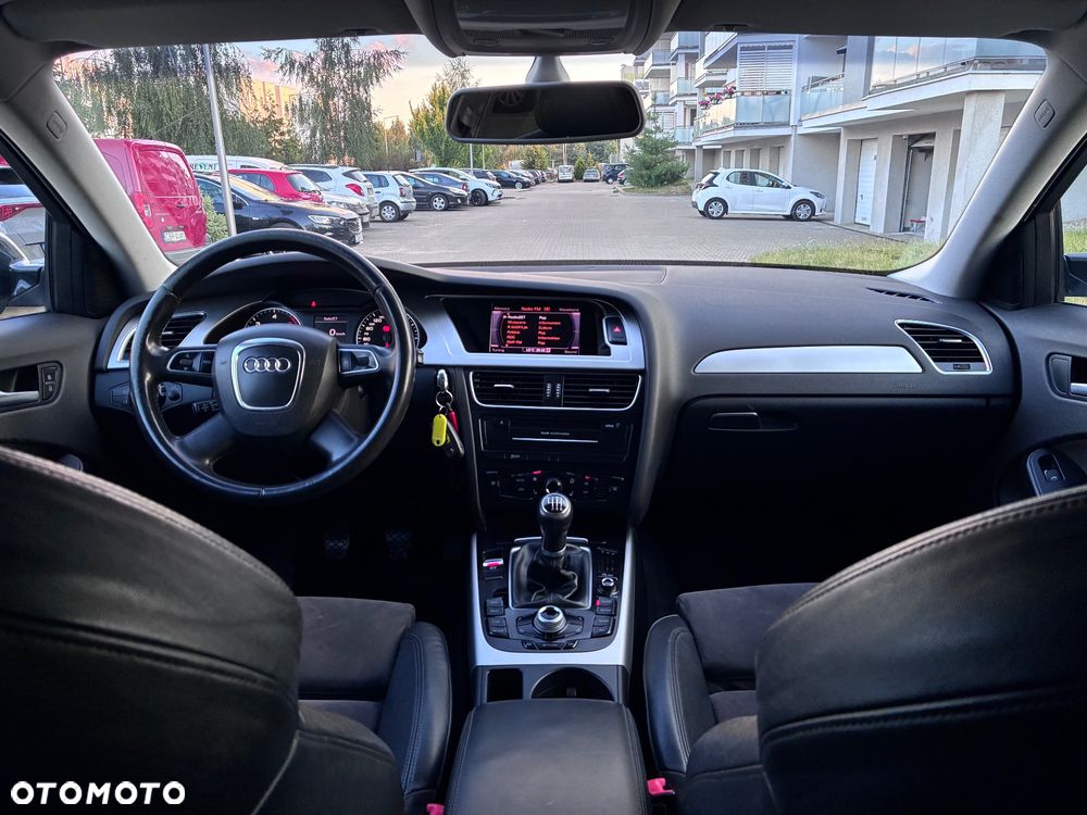 Audi A4 Avant 2.0 TDI DPF Attraction - 9