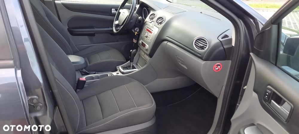 Ford Focus 1.6 16V Titanium - 22