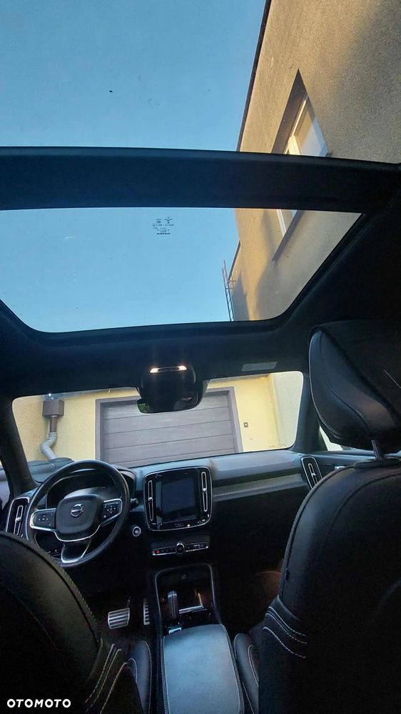 Volvo XC 40 T4 Plug-In Hybrid R-Design - 12