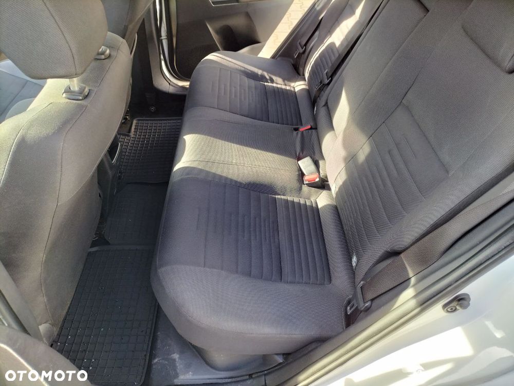 Toyota Auris - 8