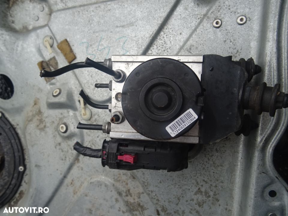 Vand Pompa ABS Skoda Octavia 2 1.6 TDCI din 2010 cod: 1K0614117S - 1