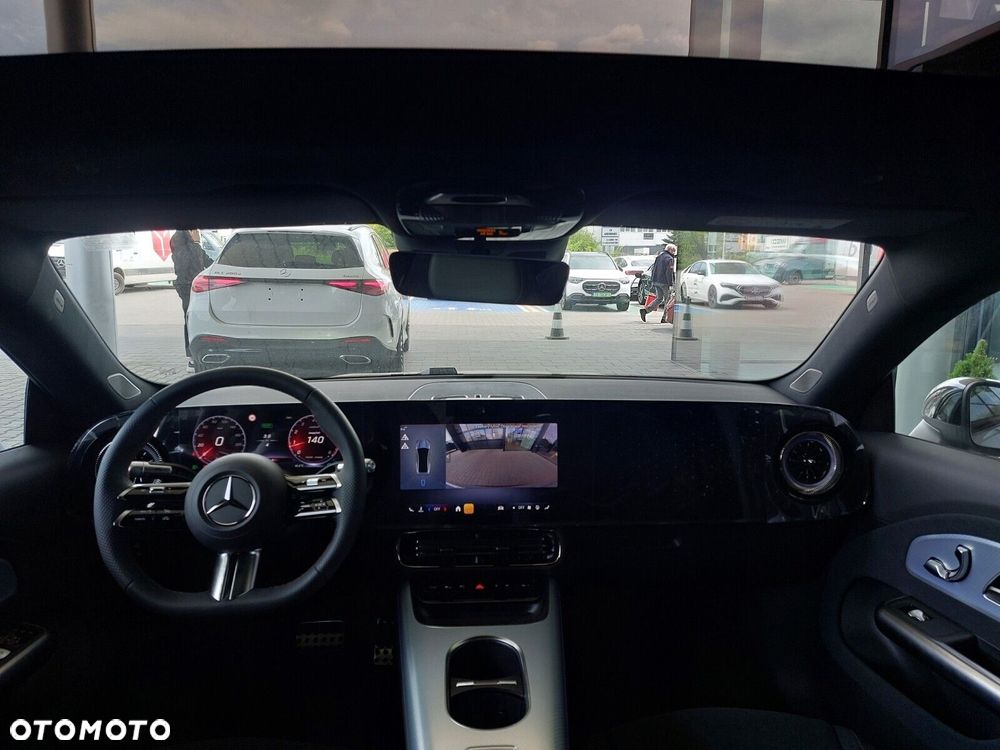 Mercedes-Benz CLA - 11