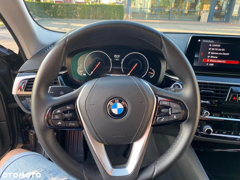 BMW Seria 5 525d Sport Line sport - 3