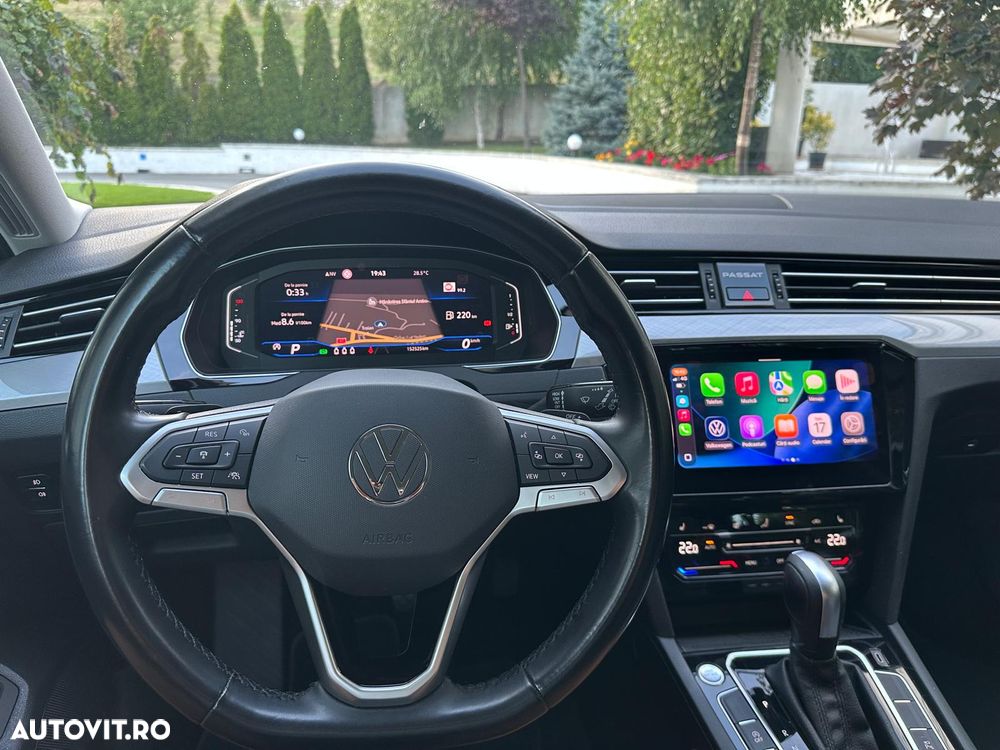 Volkswagen Passat - 17