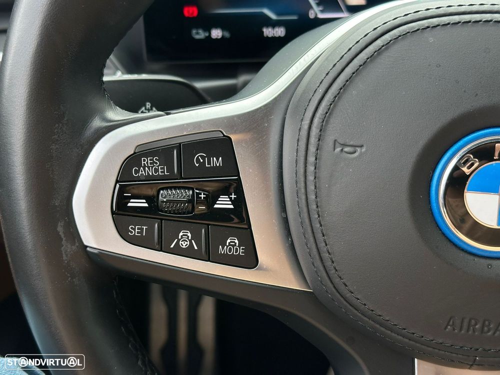 BMW i4 eDrive40 Pack Desportivo M Pro - 18