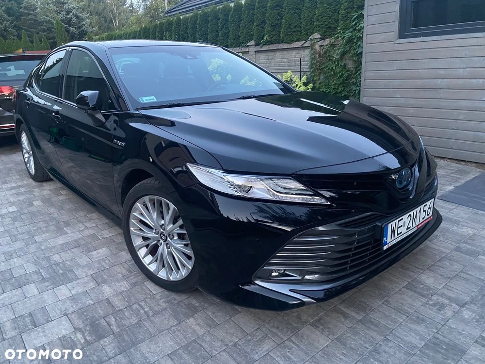 Toyota Camry 2.5 Hybrid Executive CVT - 2