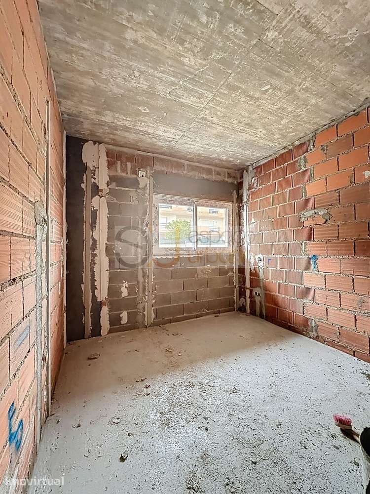 Algoz - T2 Em Construção -  Logradouro Privado - Grande imagem: 5/21