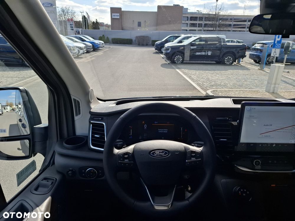 Ford Transit - 28