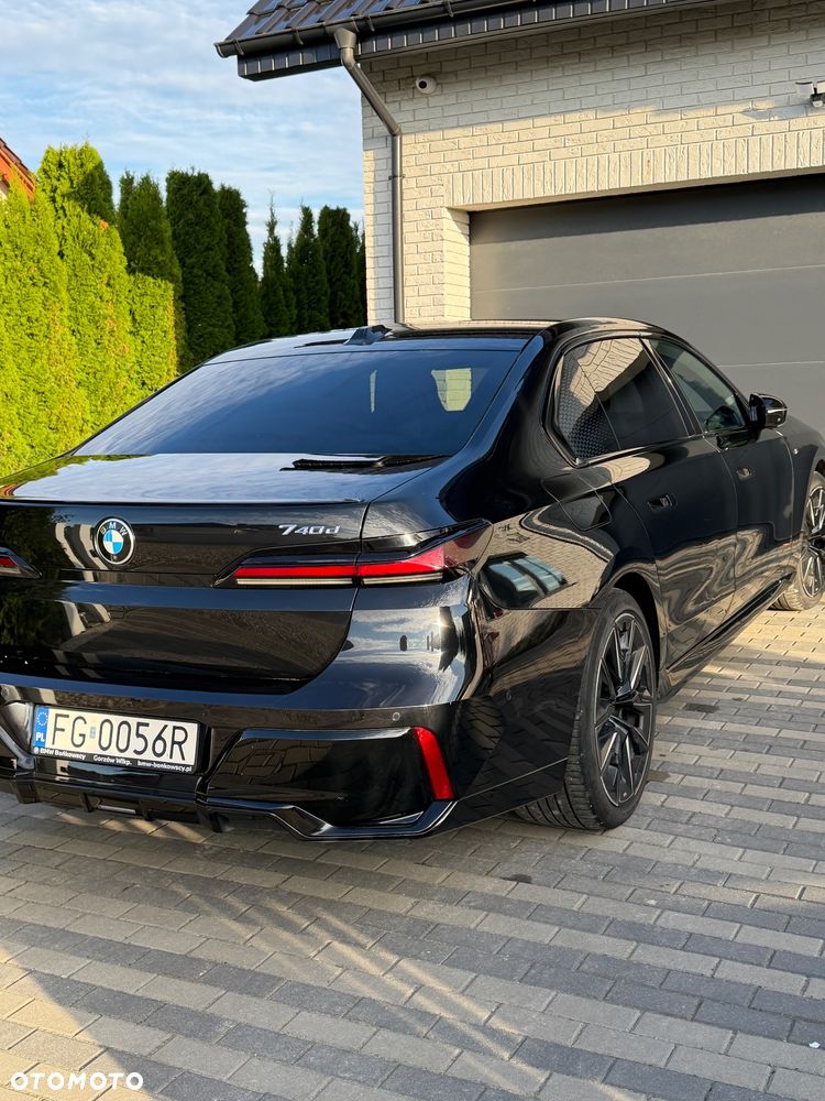 BMW Seria 7 - 37