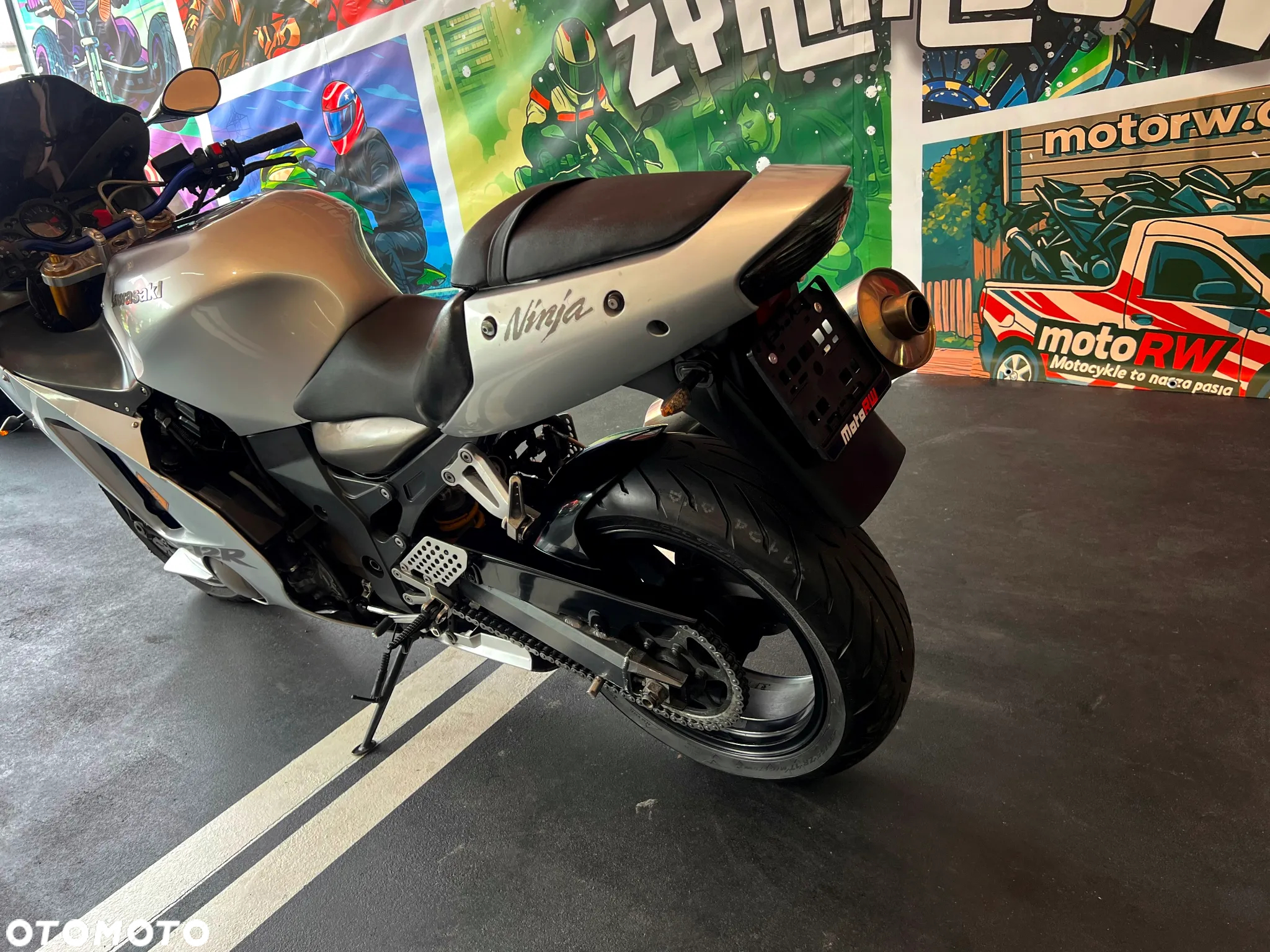 Kawasaki ZX - 24