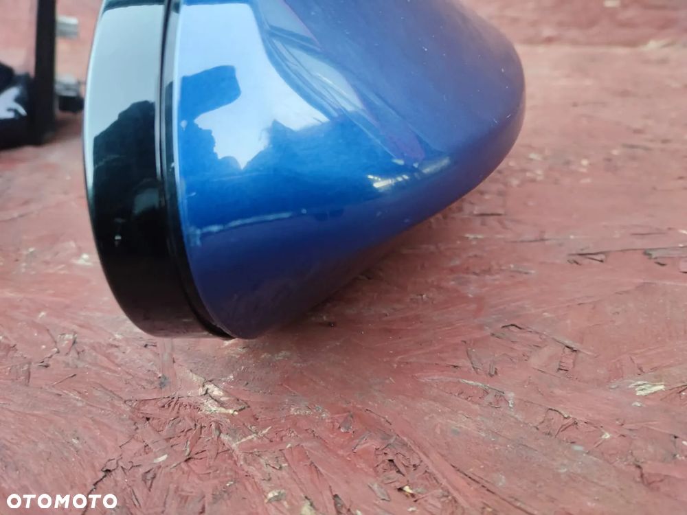 BMW E92 / E93. ORYGINALNE LUSTERKA M-PAKIET LEWE / PRAWE Z WERSJI SCHADOW-LINE, KOL. LE MANS BLAU METALIC 381. O NR: 7 176 168 / 7 176 167 OEM. W DOBRYM STANIE. WERSJA UK - 10