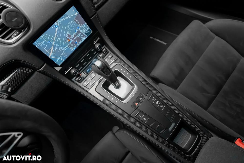 Porsche Cayman GTS 4.0 PDK - 22