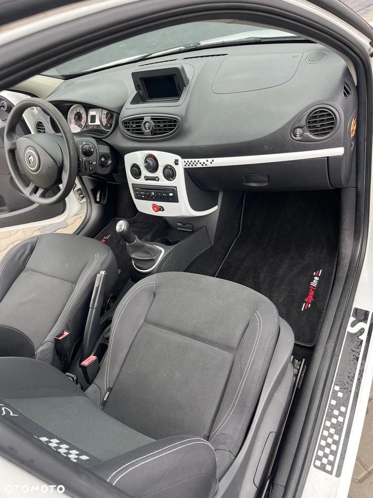 Renault Clio 1.2 TCE Alize - 11