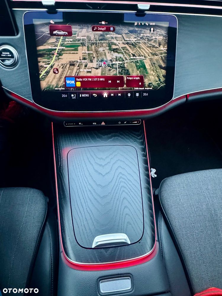 Mercedes-Benz Klasa E 220 d 4-Matic - 23