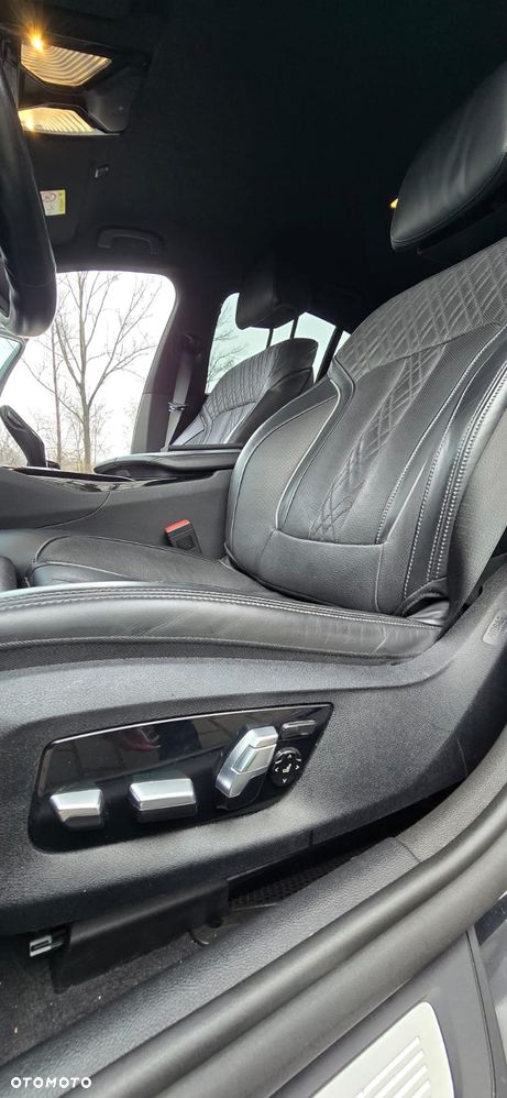 BMW Seria 5 530i - 28