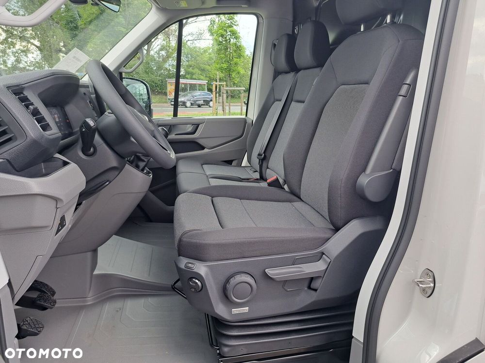 Volkswagen Crafter - 11