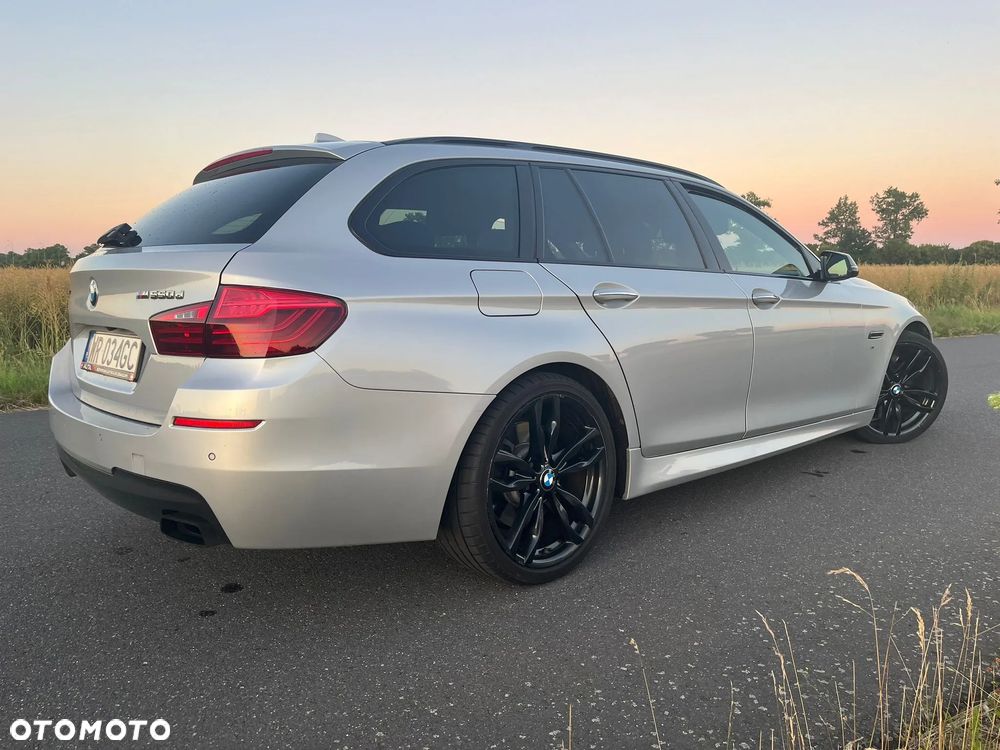 BMW Seria 5 M550d xDrive - 6